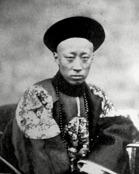 <a href='/s/gqw-6977.html' target='_blank'><b>恭亲王</b></a> 恭亲王奕䜣能除掉顾命八大臣 奕䜣为什么不把慈禧也除掉