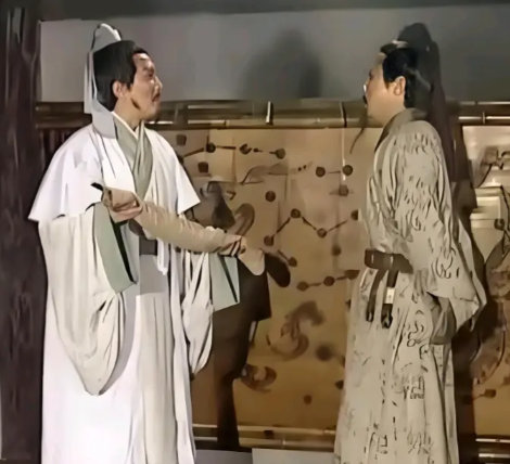 从“鱼水之欢”到“君臣隔阂”：刘备与诸葛亮关系的权力逻辑